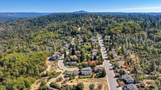 224 Success Mine Loop, Grass Valley, CA 95945