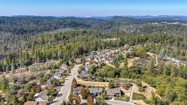 224 Success Mine Loop, Grass Valley, CA 95945