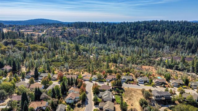 224 Success Mine Loop, Grass Valley, CA 95945