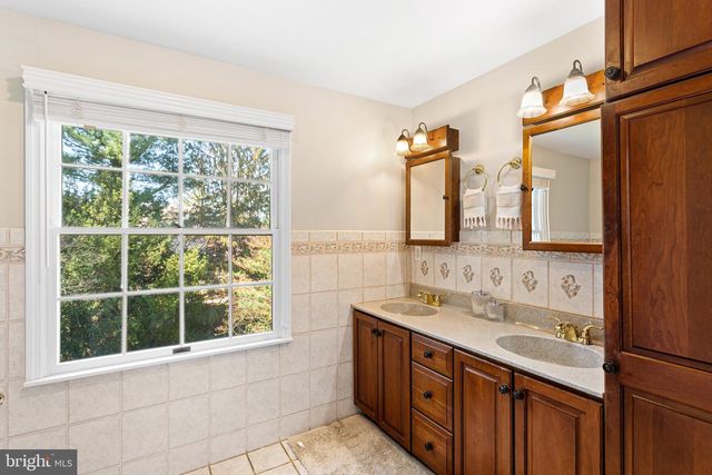 630 POMONA AVE, Haddonfield, NJ 08033