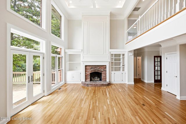 205 Sycamore Hills Ct, Louisville, KY 40245