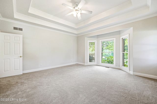 205 Sycamore Hills Ct, Louisville, KY 40245