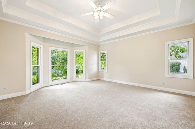 205 Sycamore Hills Ct, Louisville, KY 40245