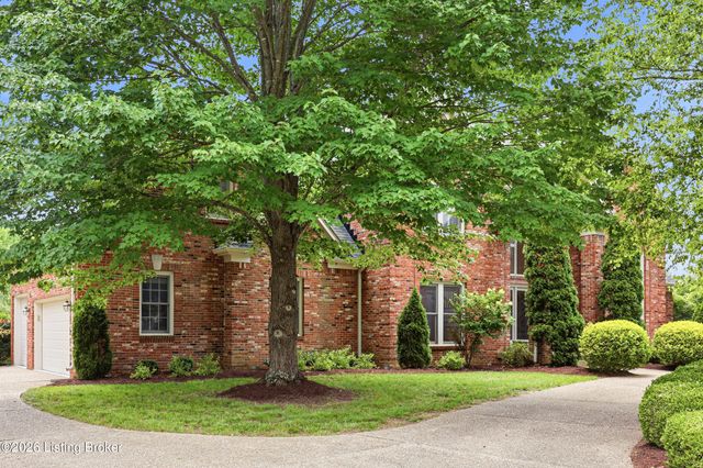 205 Sycamore Hills Ct, Louisville, KY 40245