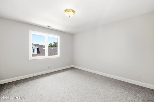 205 Sycamore Hills Ct, Louisville, KY 40245