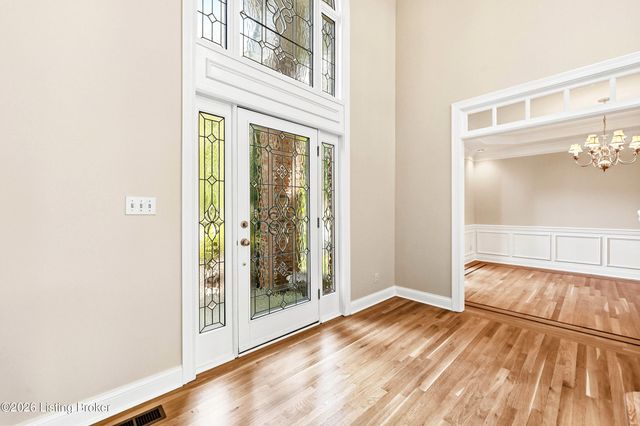 205 Sycamore Hills Ct, Louisville, KY 40245