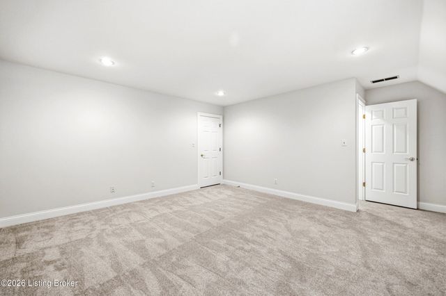 205 Sycamore Hills Ct, Louisville, KY 40245