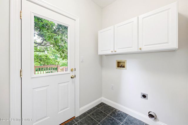 205 Sycamore Hills Ct, Louisville, KY 40245