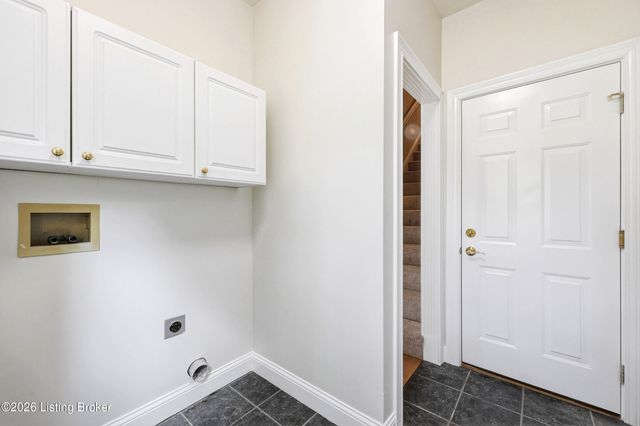 205 Sycamore Hills Ct, Louisville, KY 40245