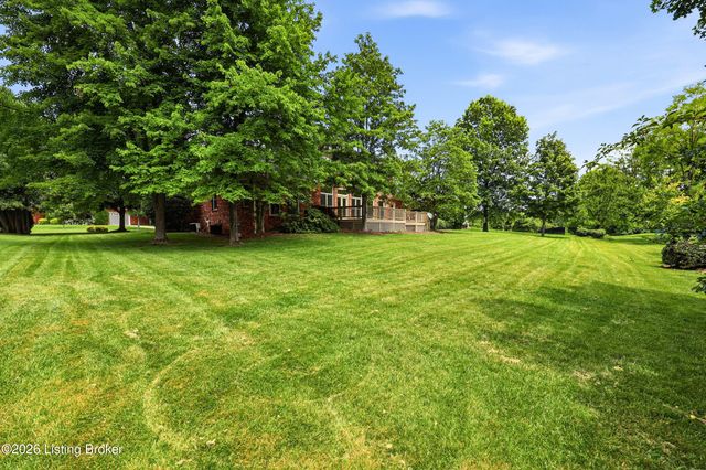 205 Sycamore Hills Ct, Louisville, KY 40245