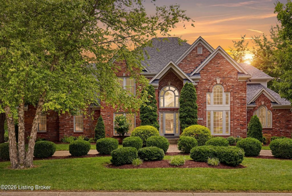 205 Sycamore Hills Ct, Louisville, KY 40245