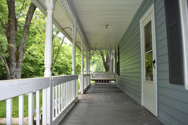 86 Dog Branch Rd, S, Pleasant Shade, TN 37145