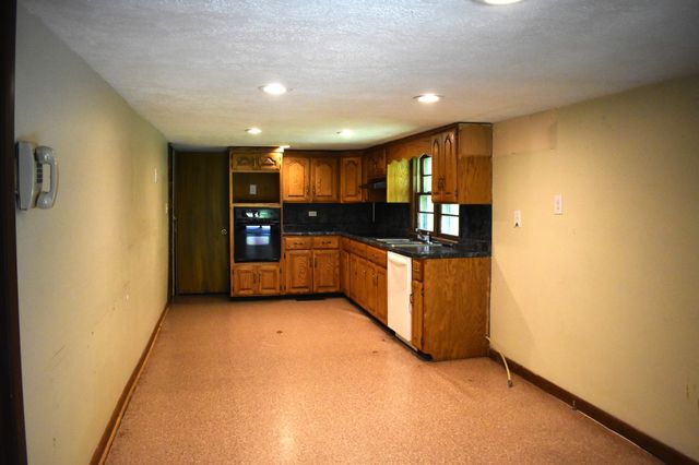 86 Dog Branch Rd, S, Pleasant Shade, TN 37145