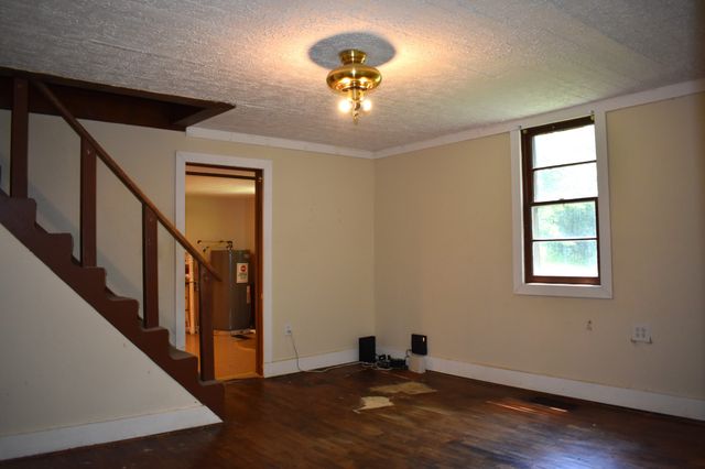 86 Dog Branch Rd, S, Pleasant Shade, TN 37145