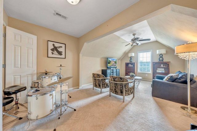 3770 Laurel Ridge RD, Roanoke, VA 24017