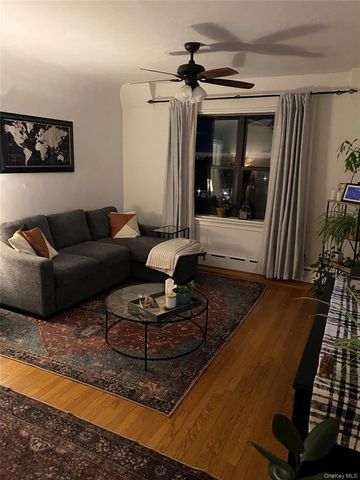 141 Wyckoff Place 6-E, Woodmere, NY 11598