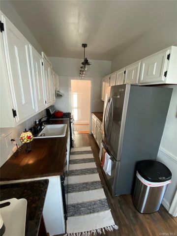 141 Wyckoff Place 6-E, Woodmere, NY 11598