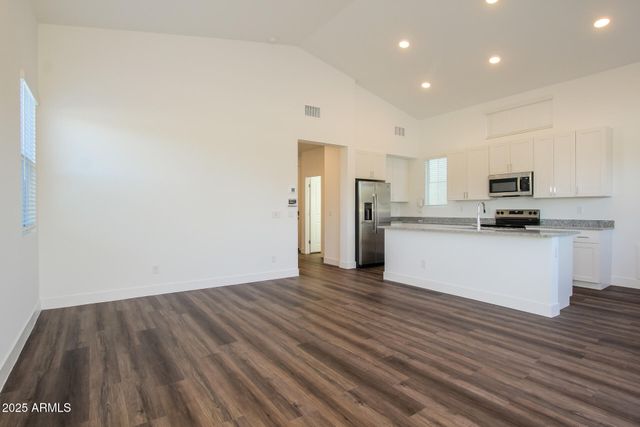 9117 N 181ST Avenue 101, Waddell, AZ 85355