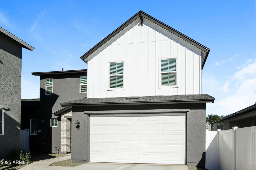 9117 N 181ST Avenue 101, Waddell, AZ 85355