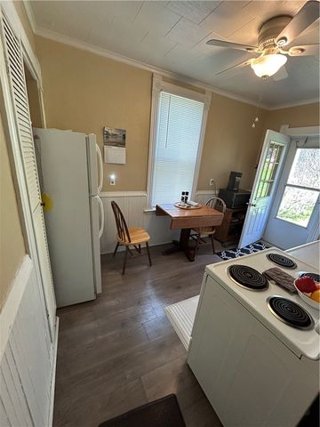 504 Federal St, City Of But Nw, PA 16001