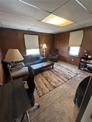504 Federal St, City Of But Nw, PA 16001