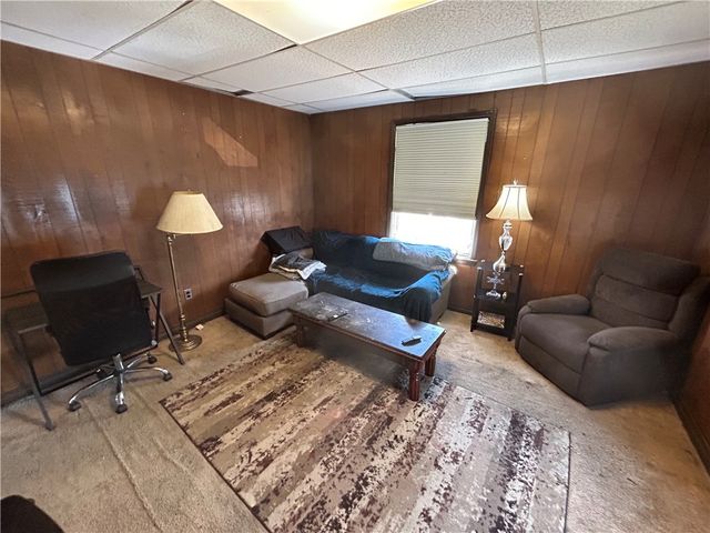 504 Federal St, City Of But Nw, PA 16001