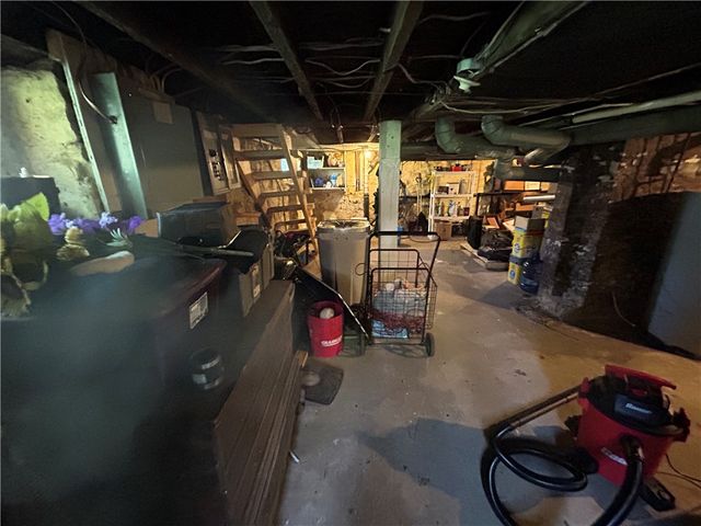 504 Federal St, City Of But Nw, PA 16001