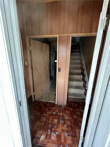 504 Federal St, City Of But Nw, PA 16001