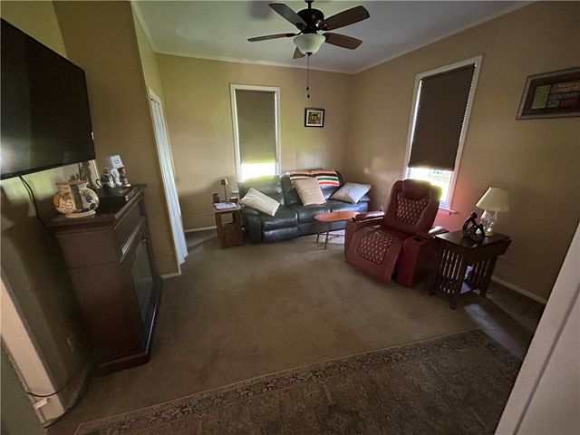 504 Federal St, City Of But Nw, PA 16001