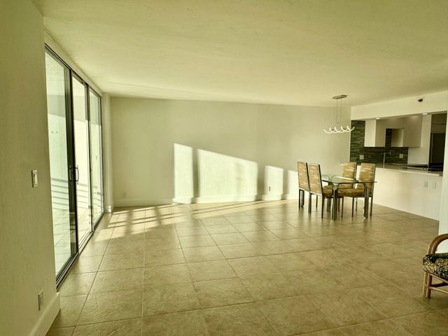 3095 N Course Drive, Pompano Beach, FL 33069