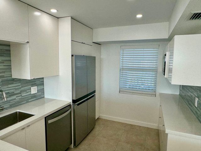 3095 N Course Drive, Pompano Beach, FL 33069