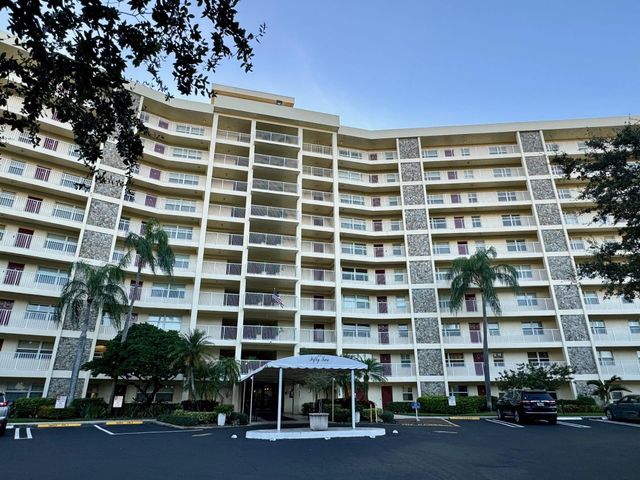 3095 N Course Drive, Pompano Beach, FL 33069