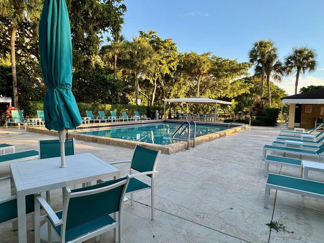 3095 N Course Drive, Pompano Beach, FL 33069