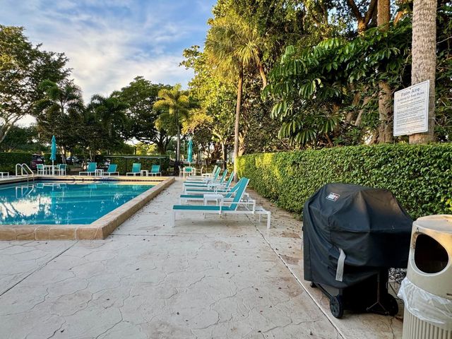 3095 N Course Drive, Pompano Beach, FL 33069