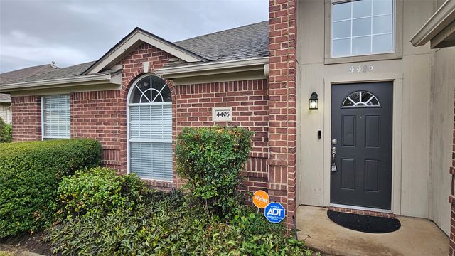 4405 Fox Meadows Lane, Mansfield, TX 76063