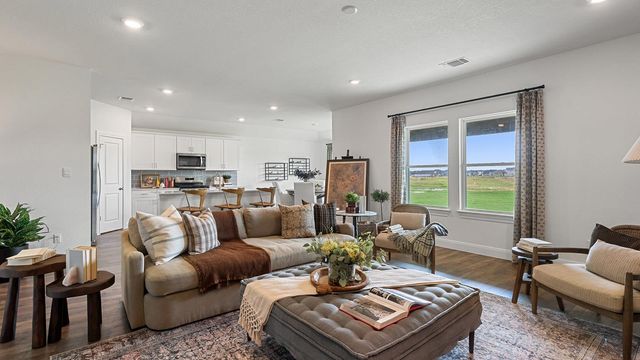 146 Union Pacific DR, Cedar Creek, TX 78612