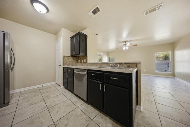 2108 Cline DR, Copperas Cove, TX 76522