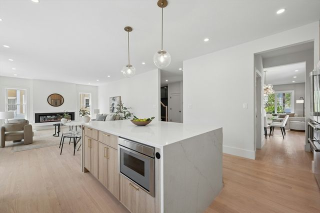 15 Calvin St, Lexington, MA 02420