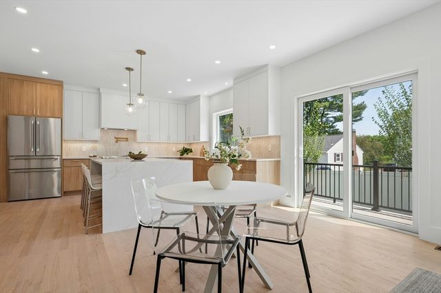 15 Calvin St, Lexington, MA 02420