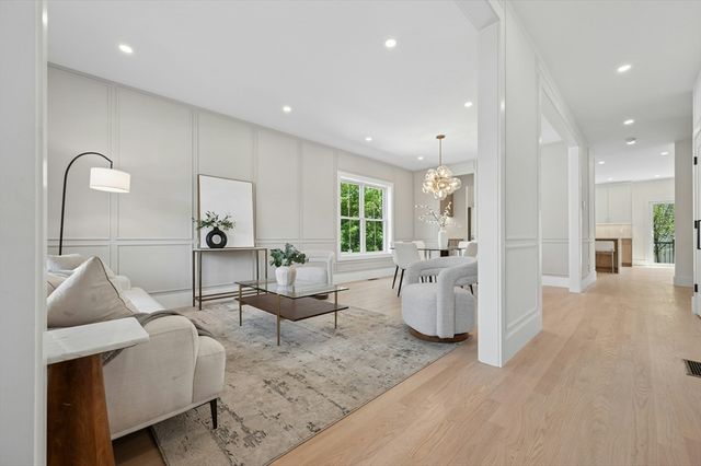 15 Calvin St, Lexington, MA 02420
