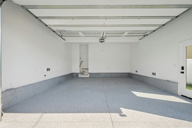 15 Calvin St, Lexington, MA 02420