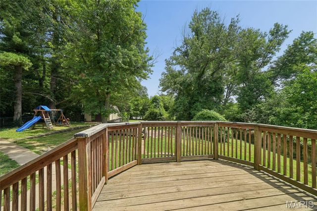 14 Ken Drive, Fenton, MO 63026