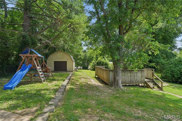14 Ken Drive, Fenton, MO 63026