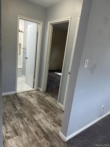 141 Edmunton Drive G-18, North Babylon, NY 11703