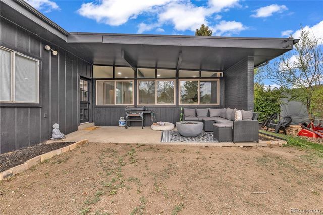 7092 W 4th Avenue, Lakewood, CO 80226