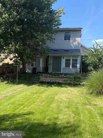 1308 E CARACAS AVE, Hershey, PA 17033