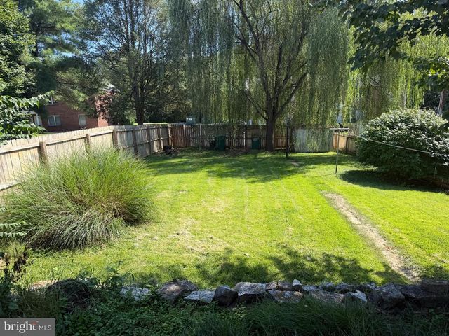 1308 E CARACAS AVE, Hershey, PA 17033
