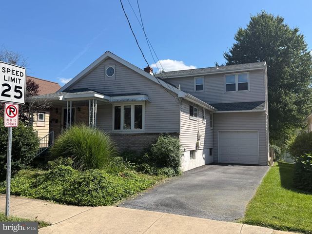1308 E CARACAS AVE, Hershey, PA 17033