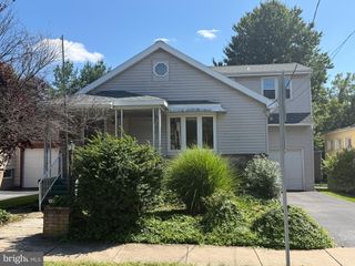 1308 E CARACAS AVE, Hershey, PA 17033