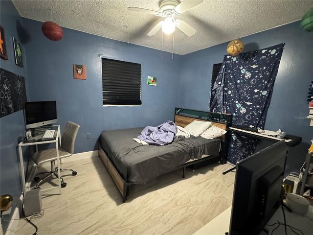 201 E BUCHANON AVENUE, Orlando, FL 32809